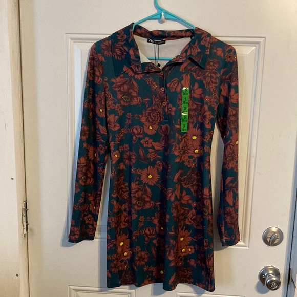 Zara Long Sleeve Collared Dress - Picture 3 of 8